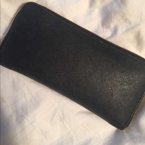 Michael Kors wallet - Picture 4 of 5